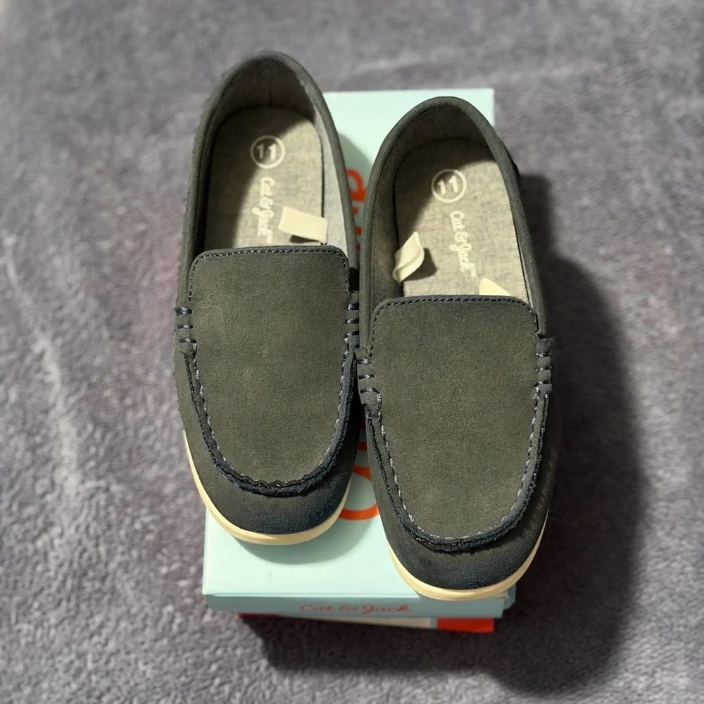 Cat & Jack comfortable dark